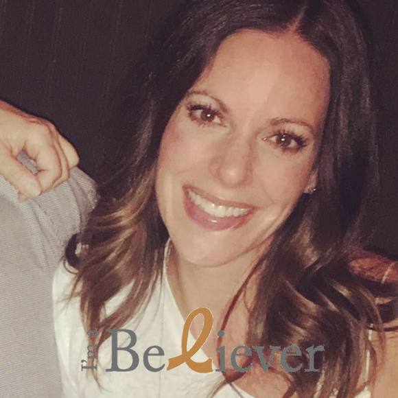 Meet your Posher, Christy - Picture 1 of 1